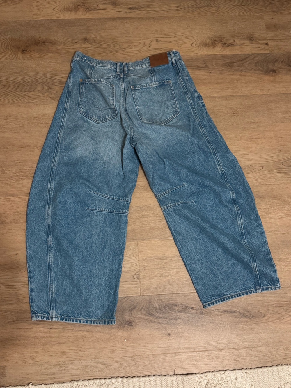 Free People Barrel Jeans - Picture 3 of 4